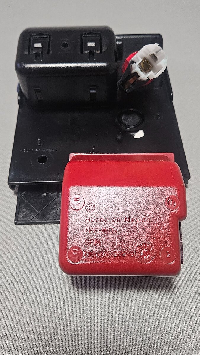 VW golf 4/bora US popolník - 3