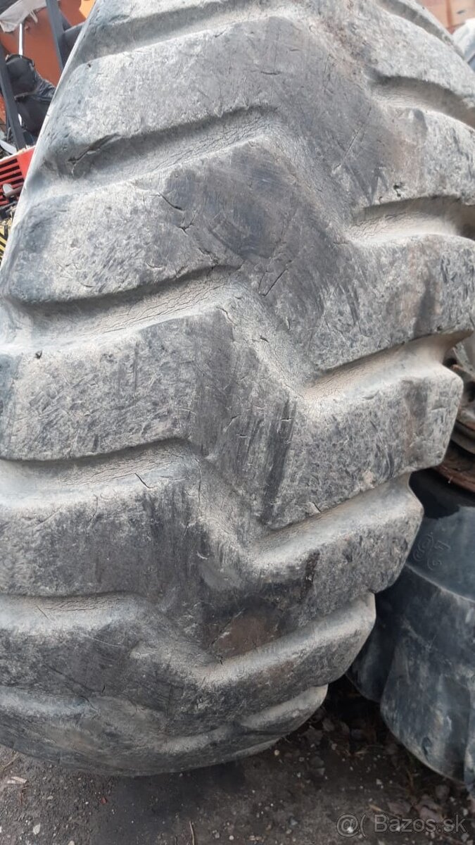 Pneu+disk KMB 250 rozměr 26/5-29 - 3