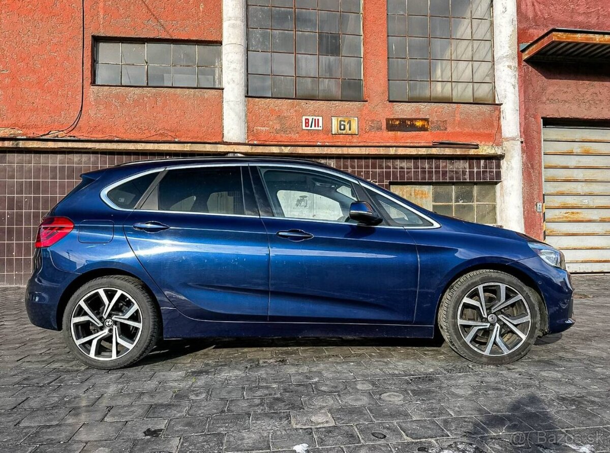BMW Rad 2 Active Tourer 2 218d Luxury Line A/T - 3