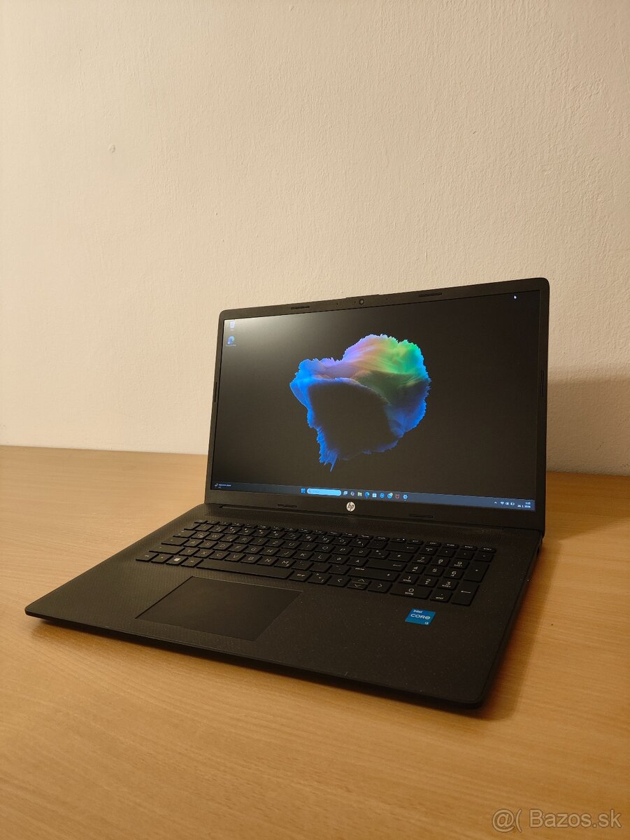HP Laptop 17 i3 16GB 512GB SSD - 3
