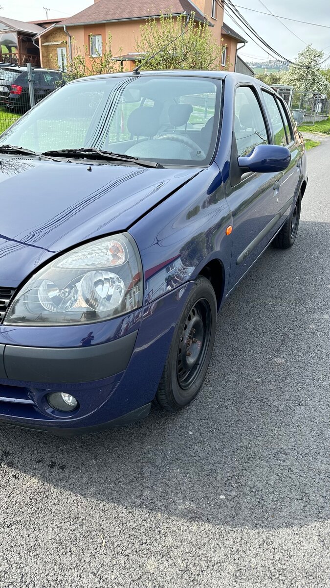 Renault Thália 1.4 - 3