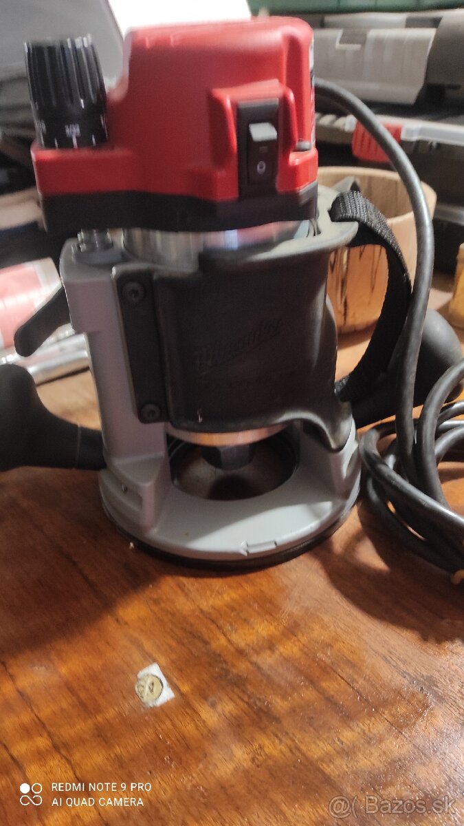 Milwaukee spodná fréza 12 mm - 3