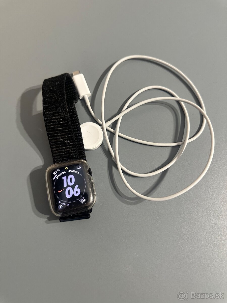 Apple watch se 44mm 2. Gen - 3