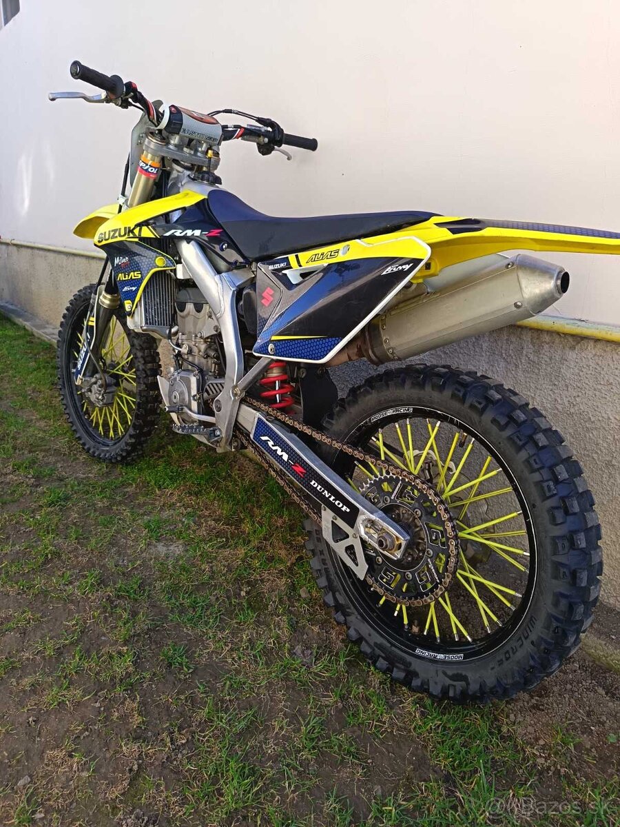 Predám suzuki rmz 450 - 3