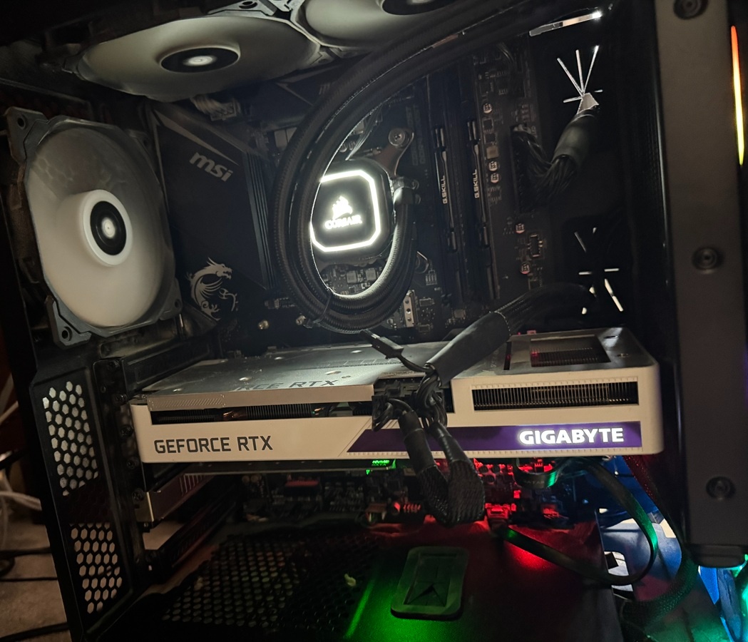 Predám výkonný herný a pracovný počítač - 3