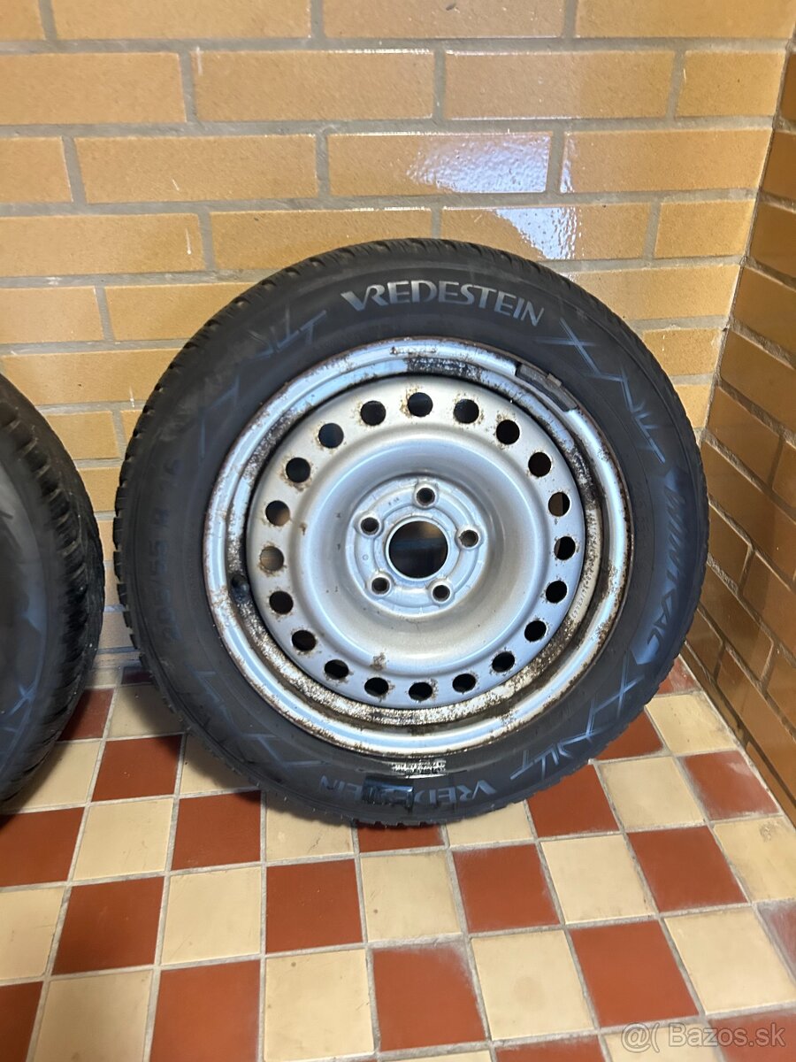 Plechové 5x114,3 r16+zimné pneu Vredestein Wintrac 205/55 - 3
