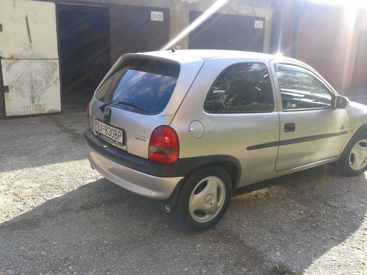 OPEL CORSA 1,4 16V junger Veteran - 3