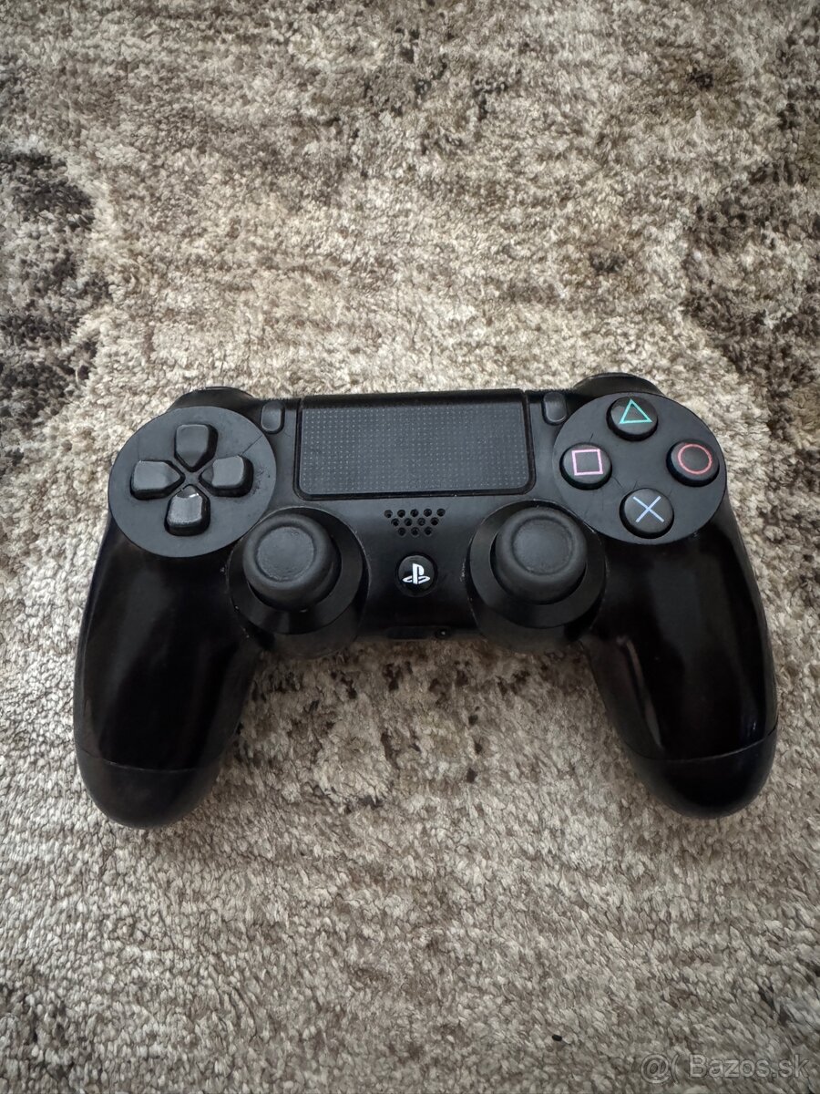 Predám ps4 slim - 3