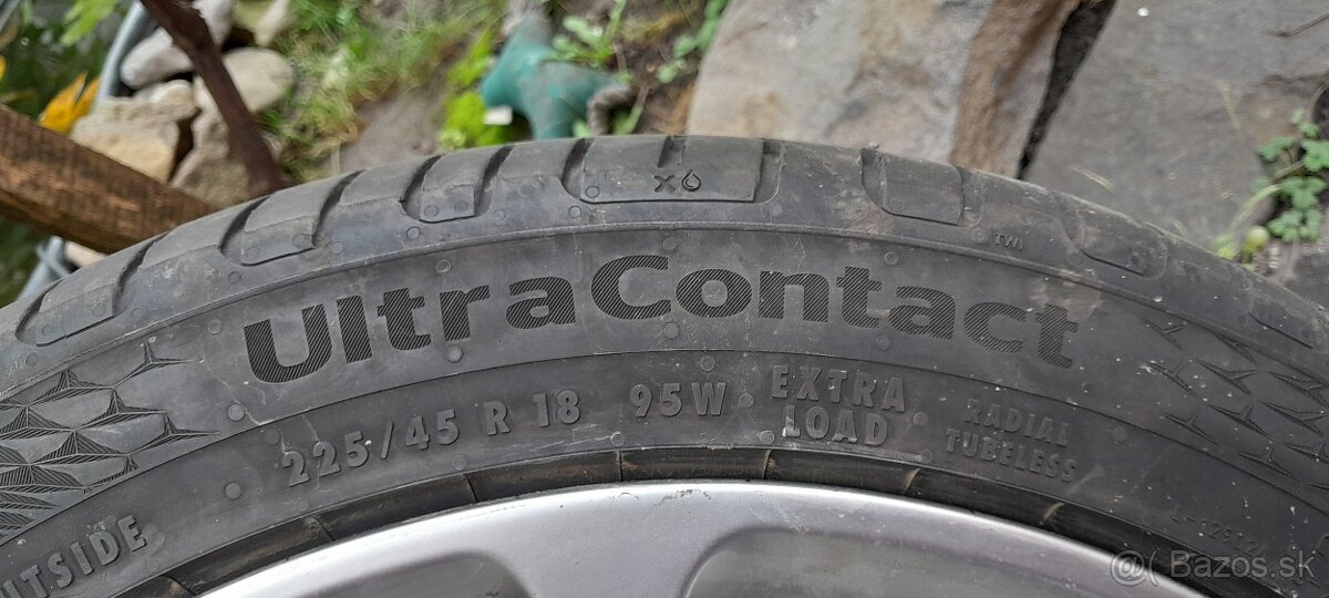 Continental ultracontact 225/45 r18 95 W - 3