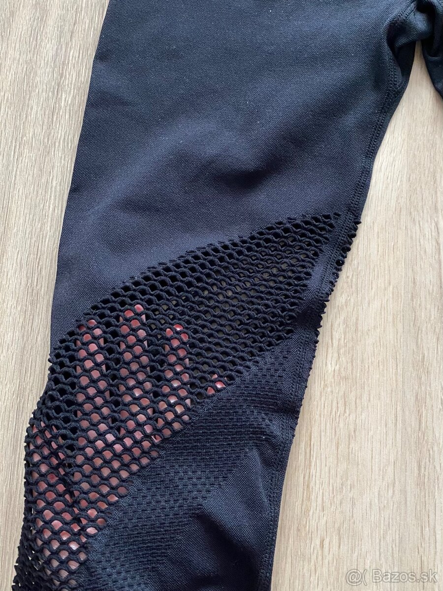 Čierny set na cvičenie - 3