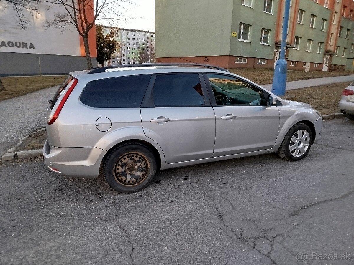 Predám Ford focus - 3