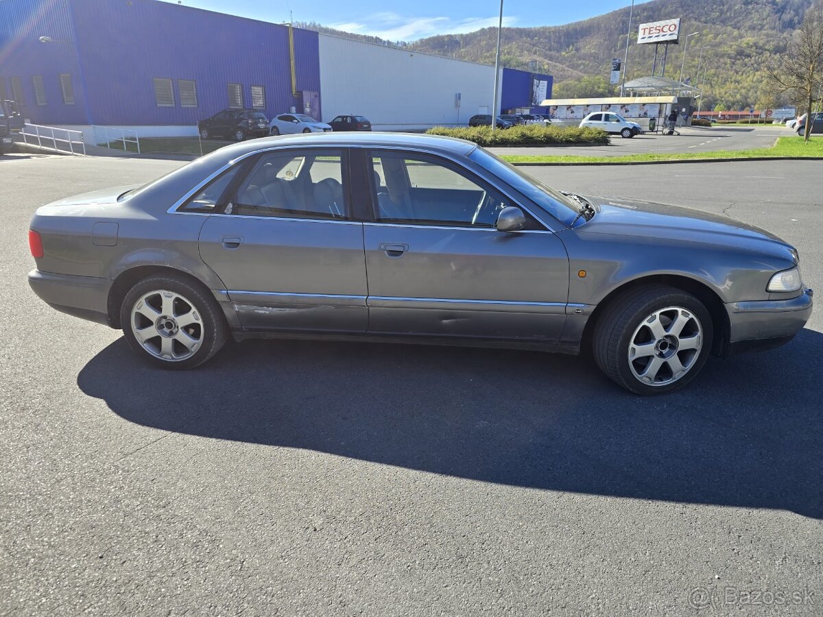 Predám Audi A8 (D2) 4.2 V8 - 3