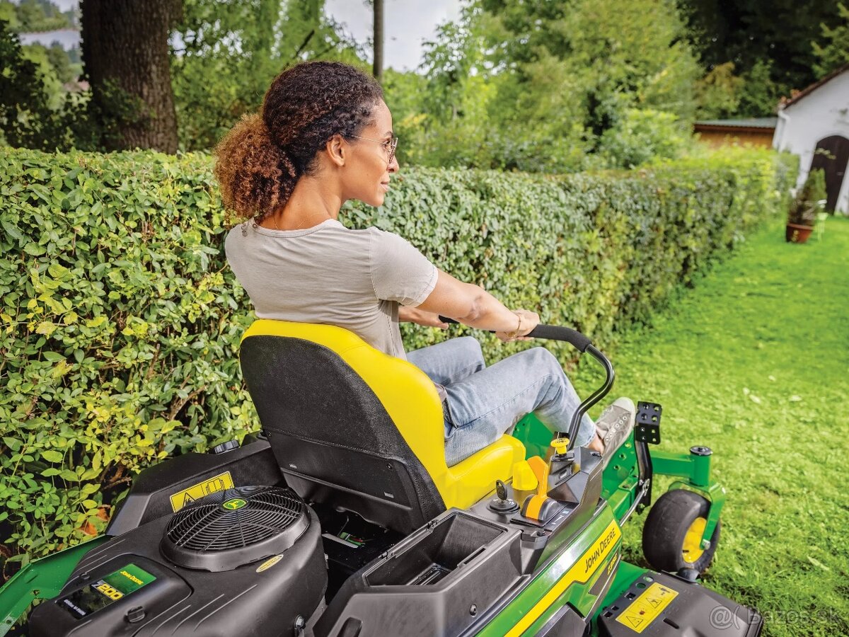 Predám John Deere Z315E - 3