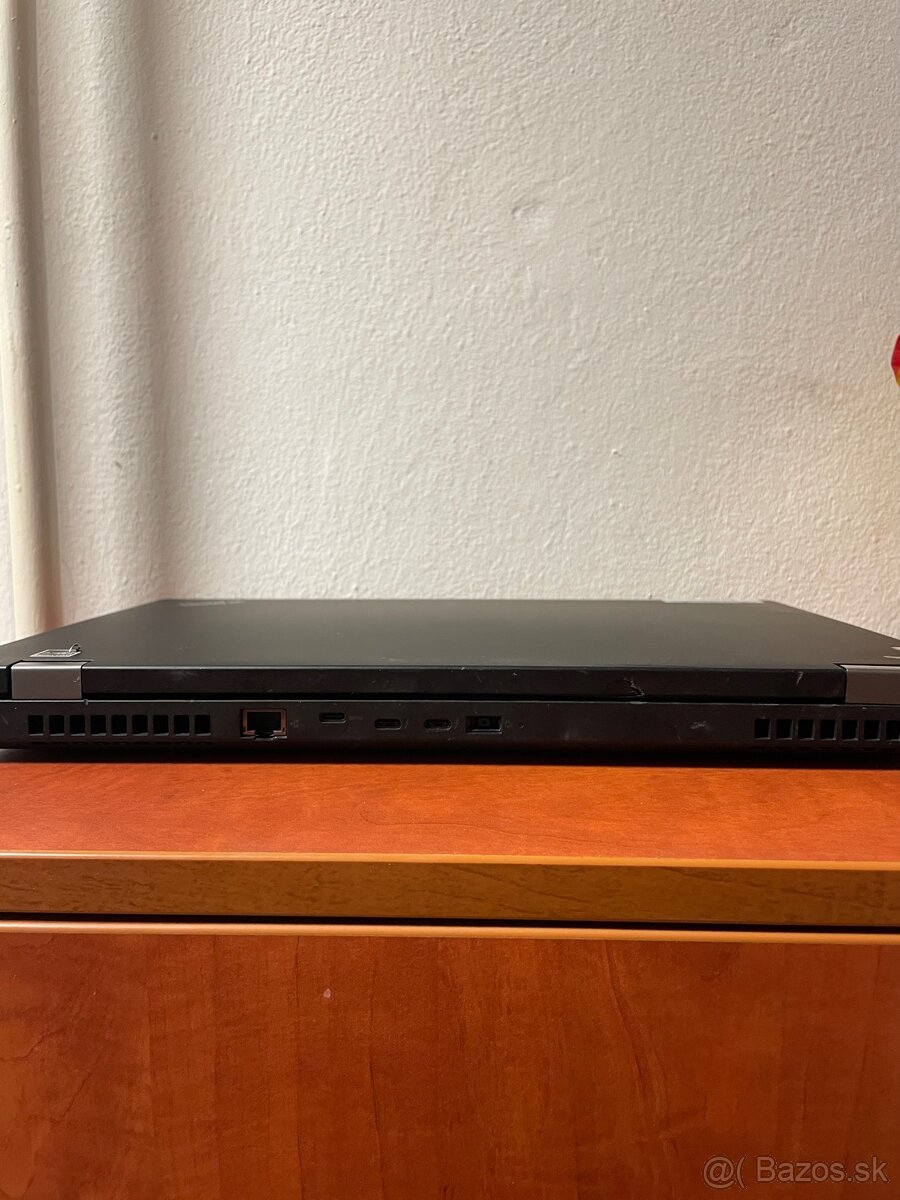 Lenovo ThinkPad P15 gen1 - 3