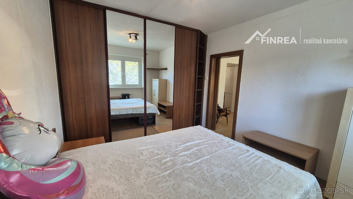 Rent an apartment in Martin - 3