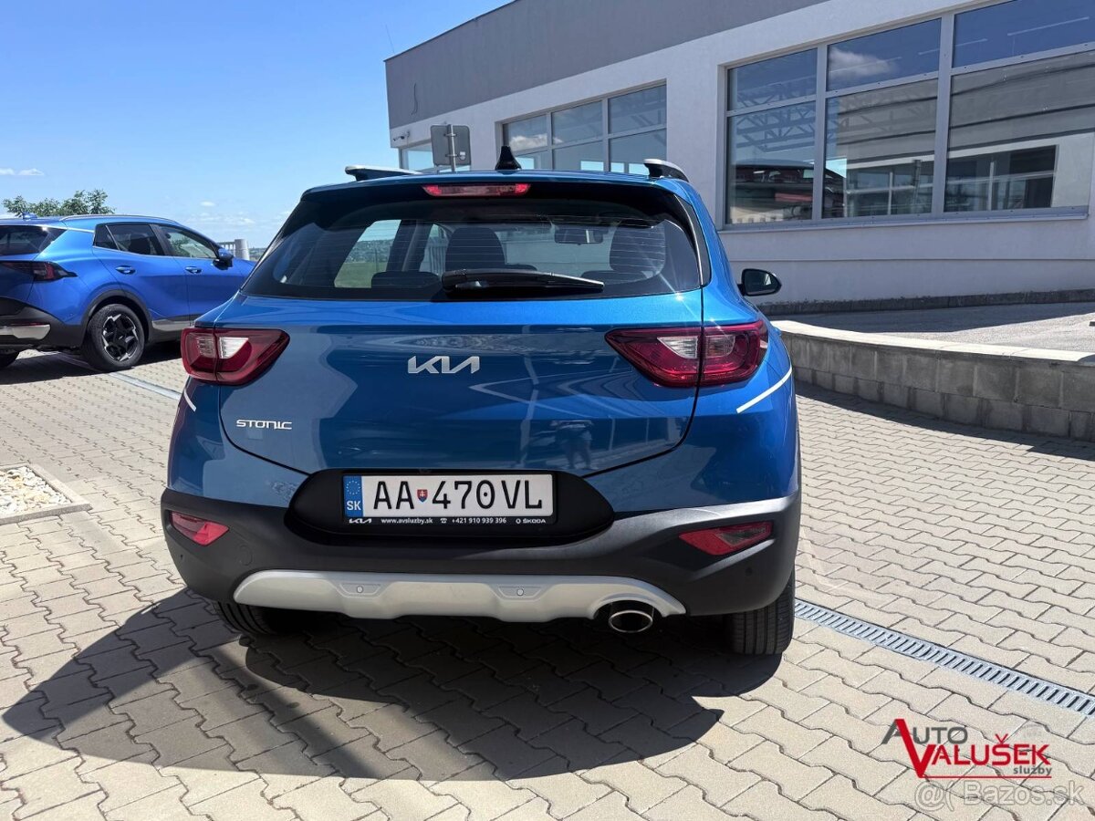 Kia Stonic 1.2 DPi, manuál, Silver + Silver Pack - 3