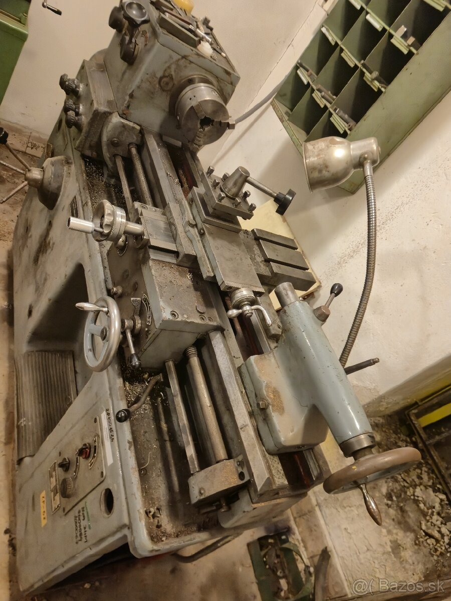 sústruh EMU 250 - 3