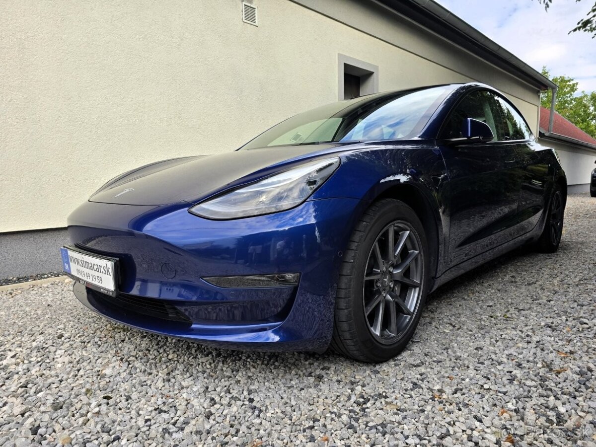 Tesla Model 3 Long Range 366kw, Mesačne: 393€ - 3