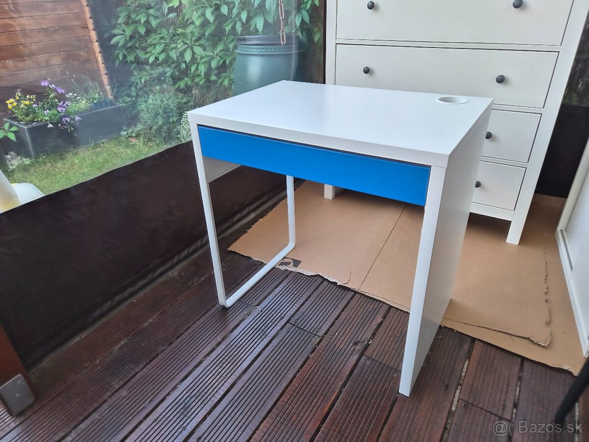 Ikea stôl Micke - 3
