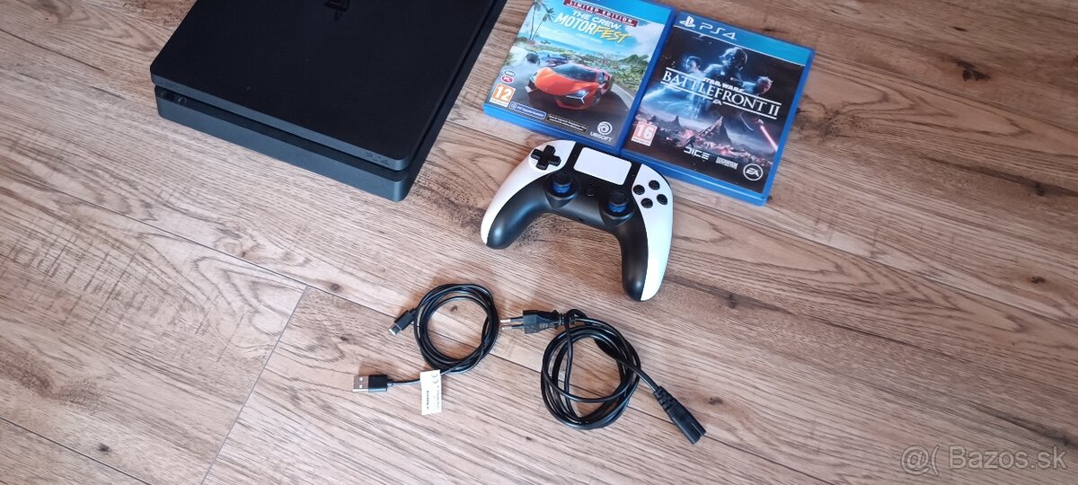 Ps4 slim s hrami - 3