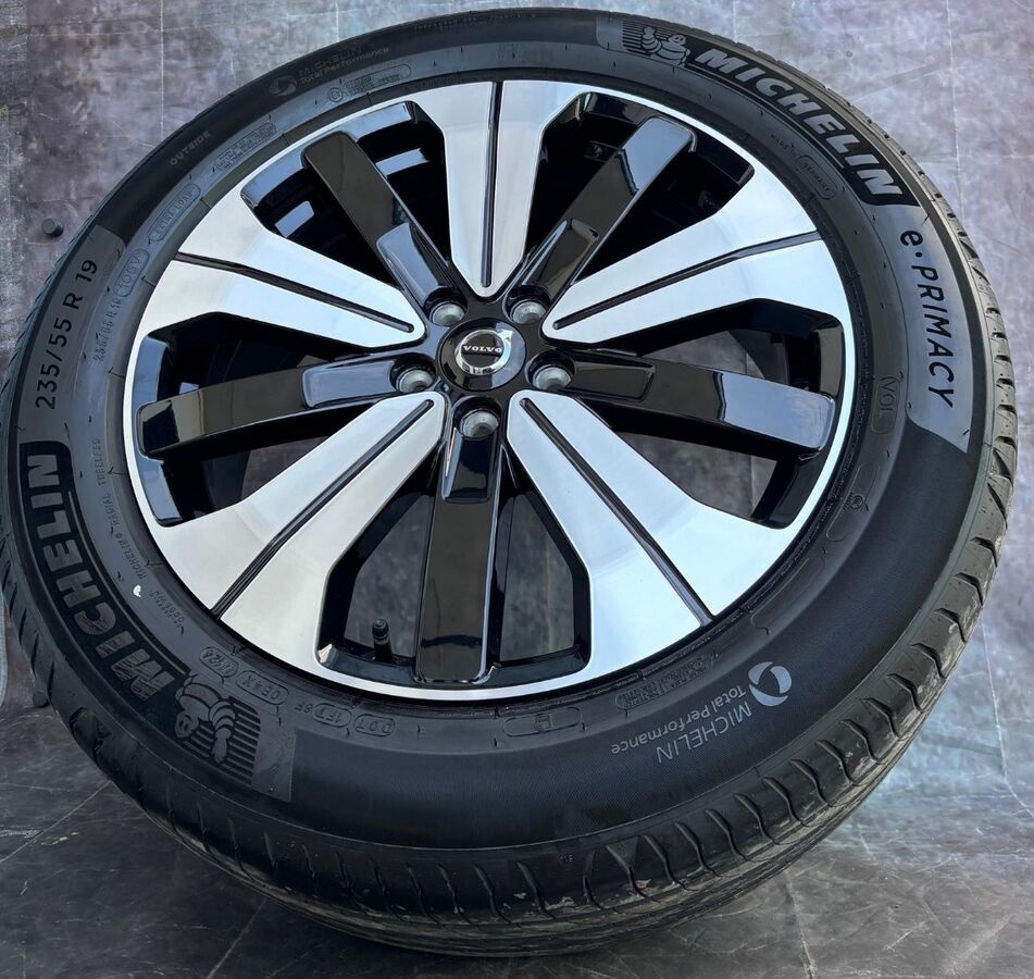 Letní sada Volvo XC60 235/55R19 105V DOT24 - 3