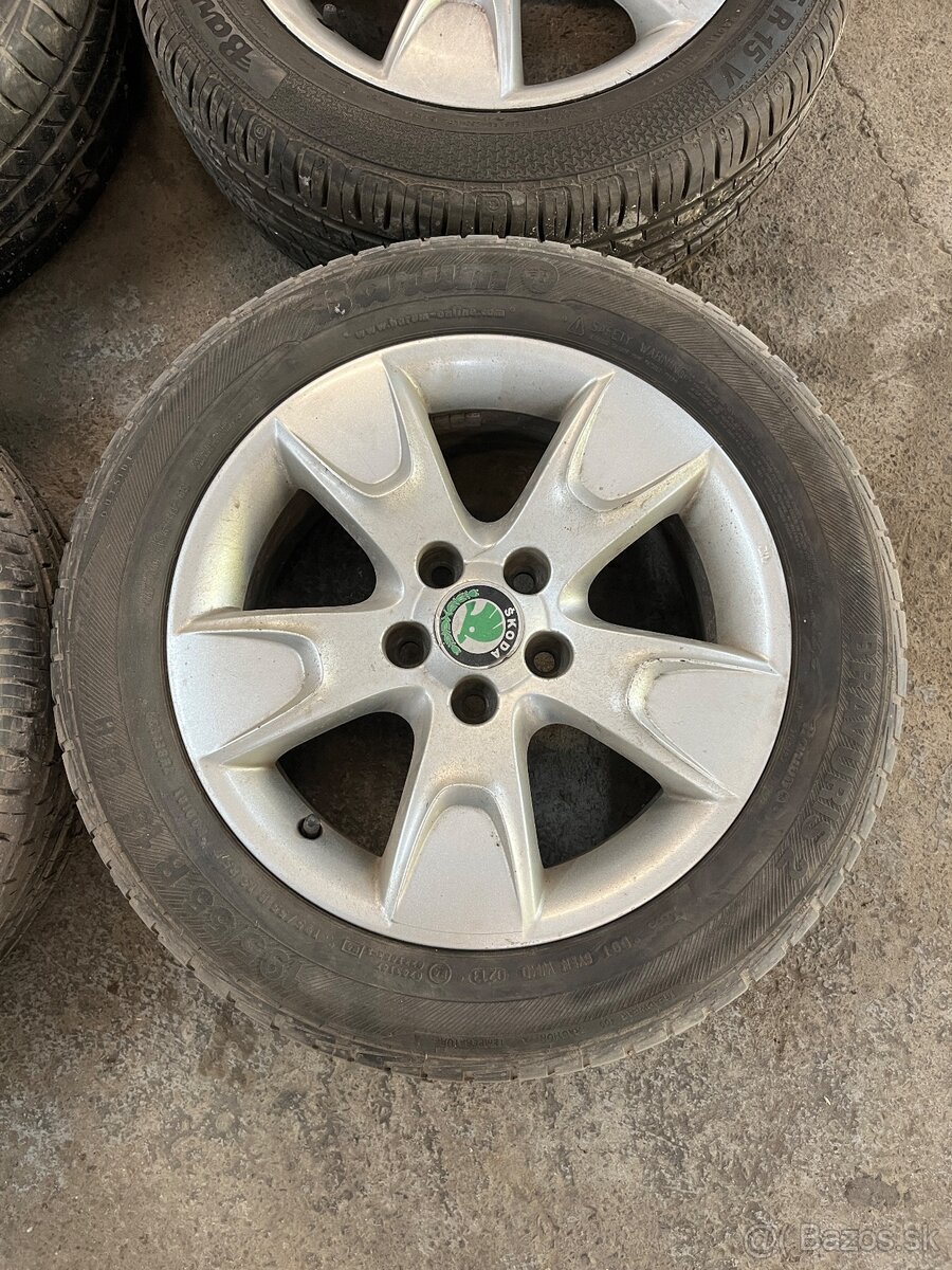 5x100 r15 57,1 mm - 3