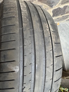 Pirelly R20 - 3