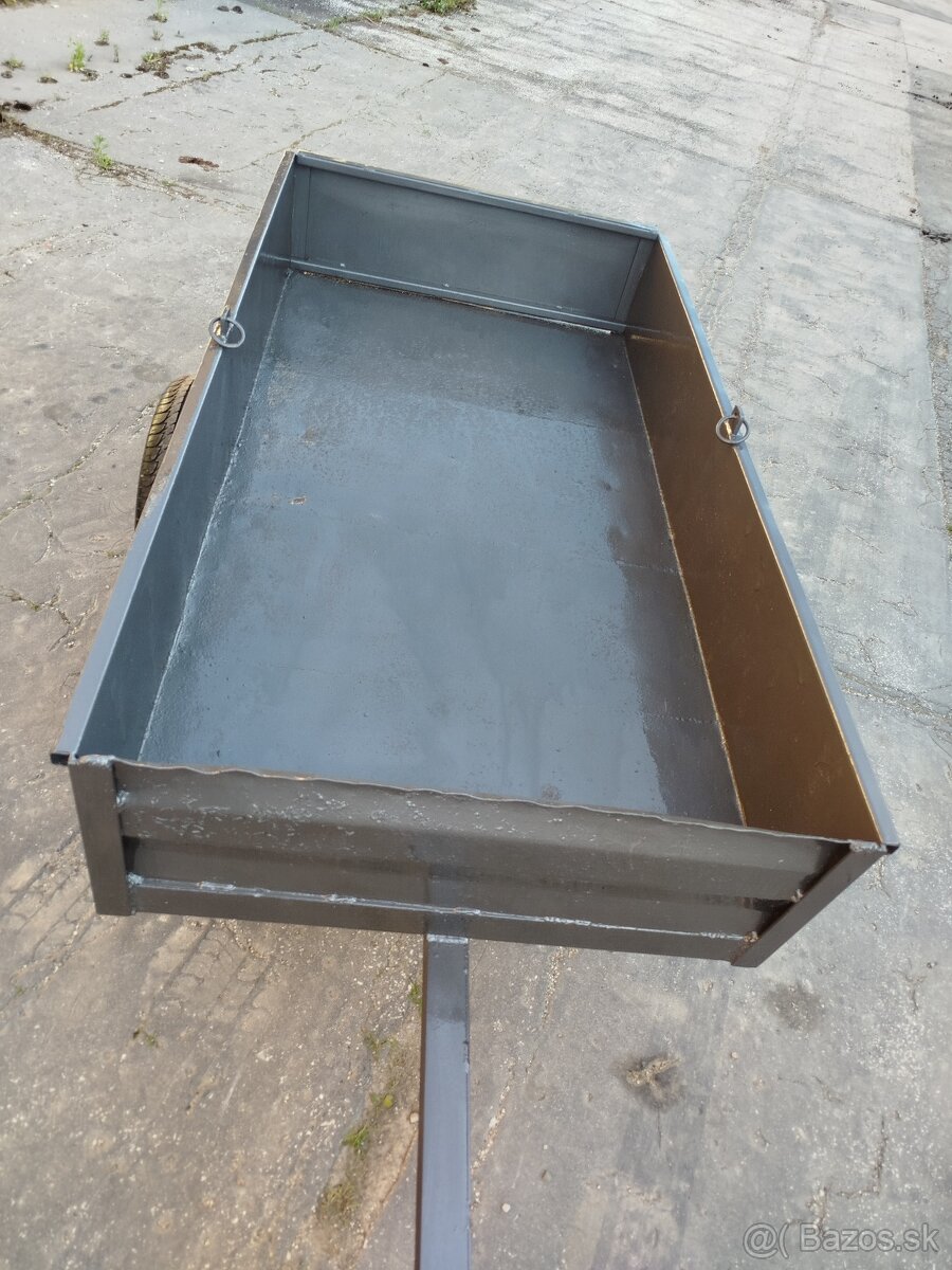 Predám brzdený prívesný vozík/vlečku 200cmx110cmx32cm