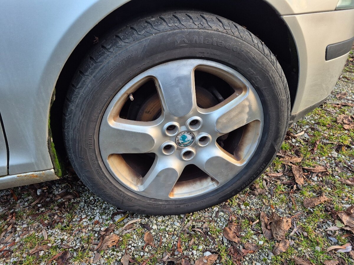 Elektróny Škoda Scout R17 - 3