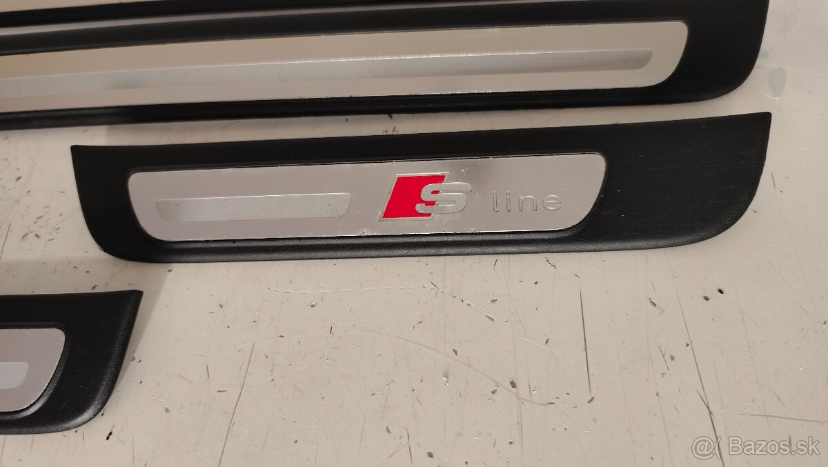 Lišty Audi A4 B8 Sline - 3