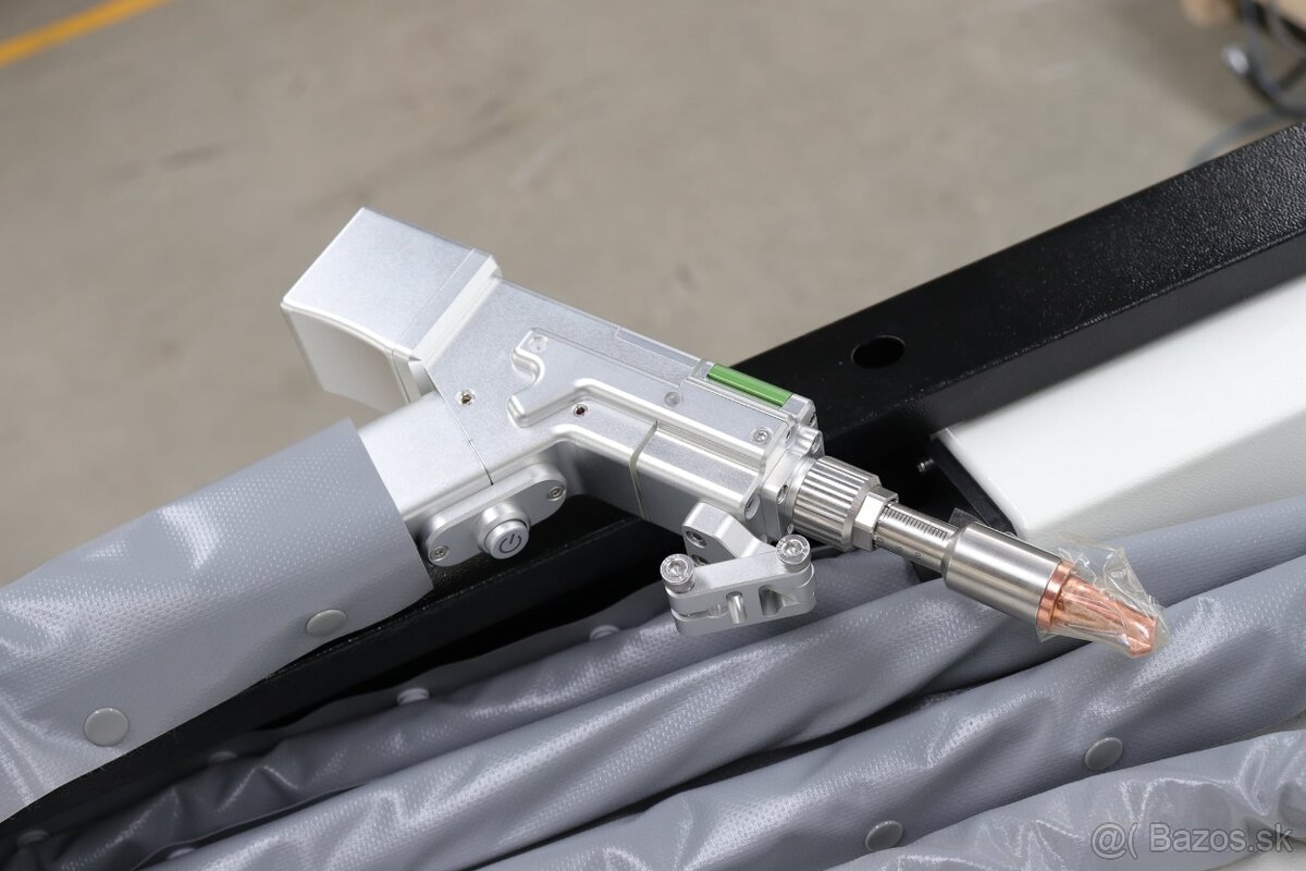 Laserova zvaracka, cistiaci laser(predany) - 3