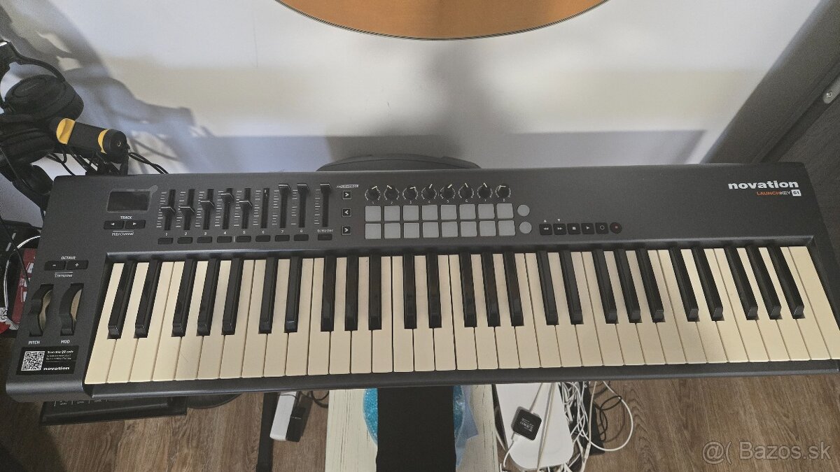 Novation Launchkey 61 - 3