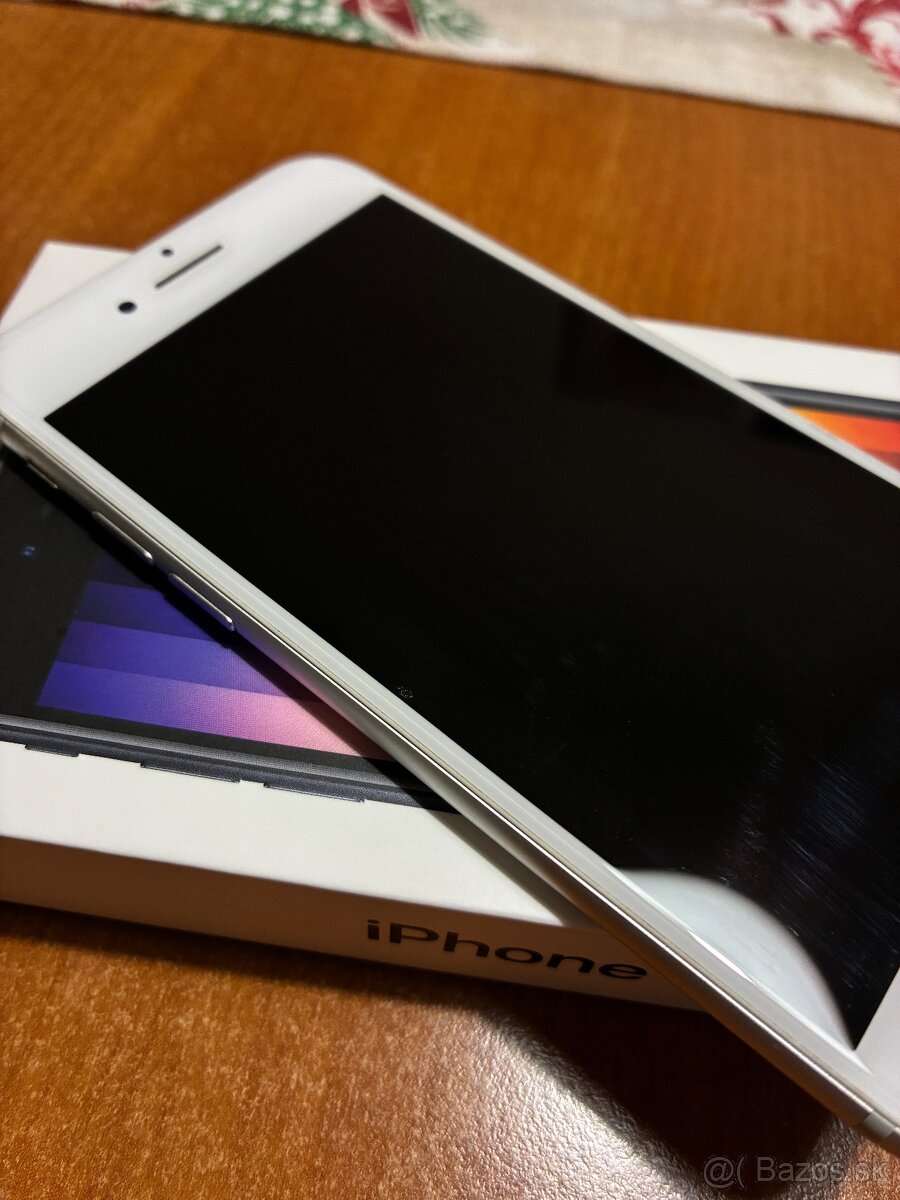 iPhone 7, 32 GB strieborný - 3