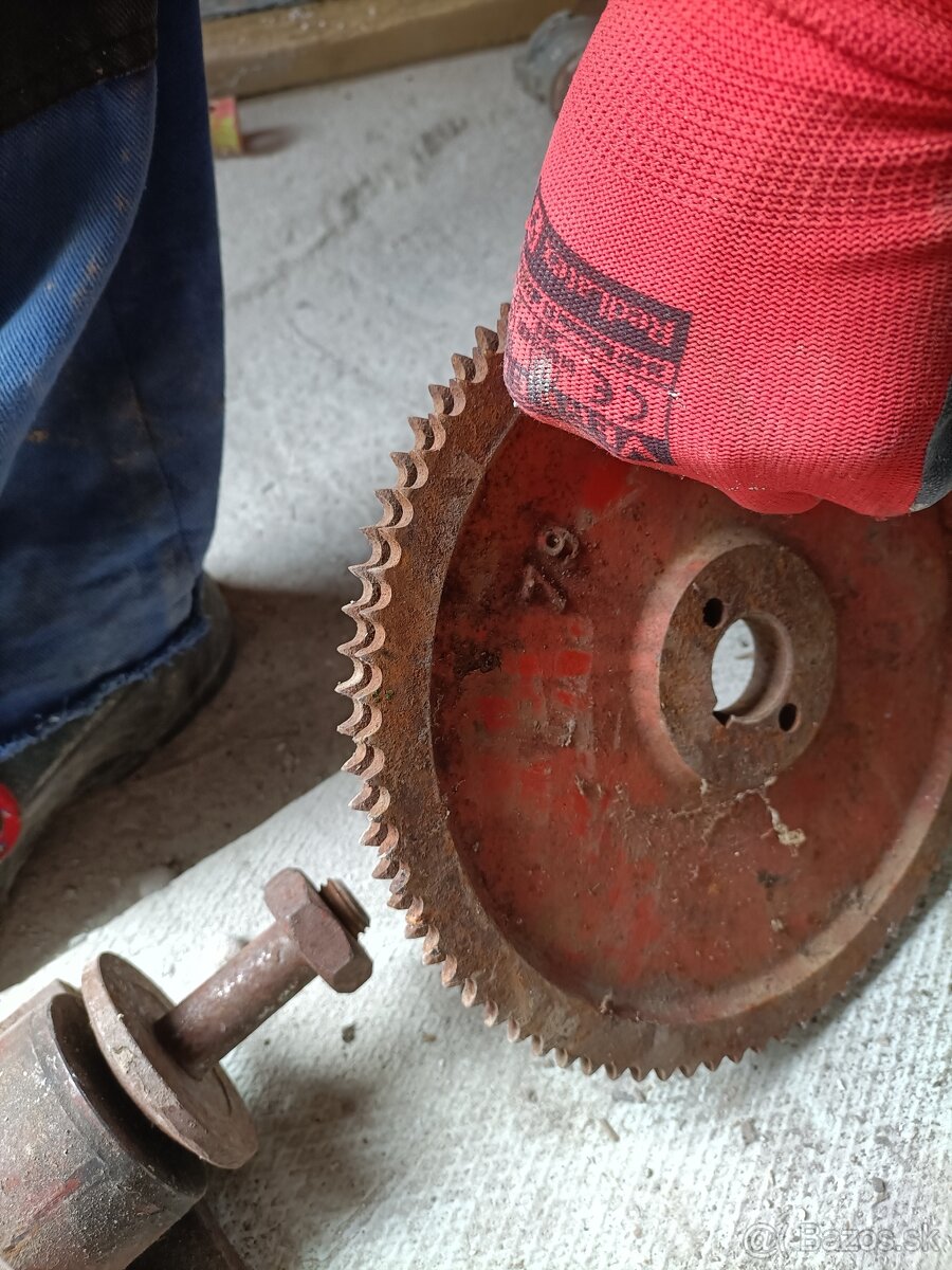 Ozubené kolečka,rozety ,remenice - 3