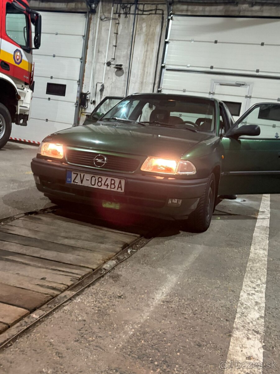 Opel Astra - 3