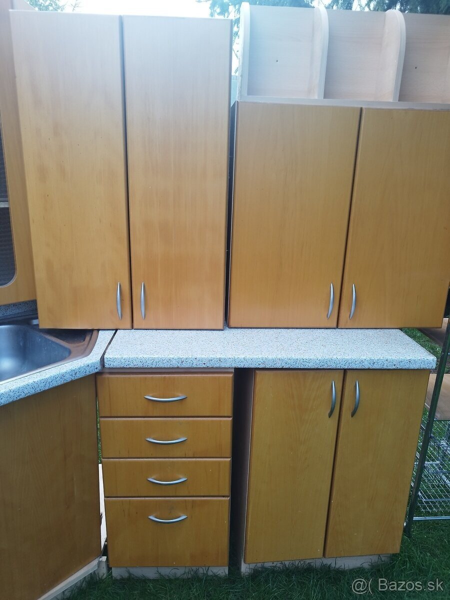 Kuchynská linka +spotrebiče - 3