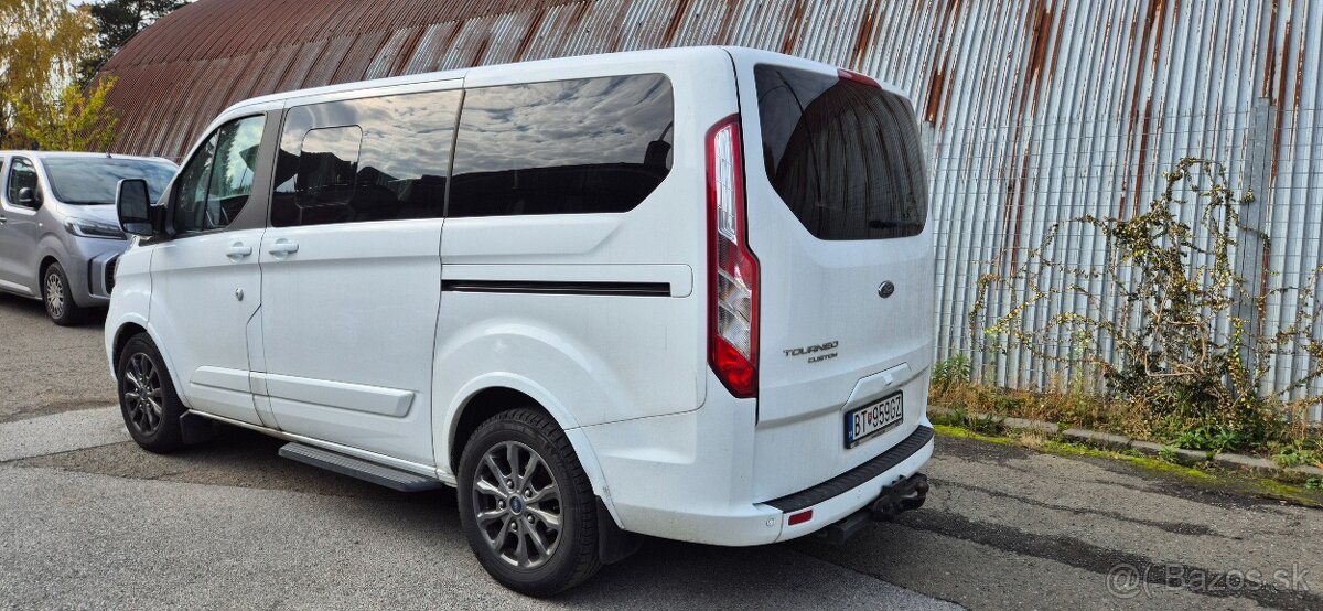 Ford Tourneo Custom 2.0 TDCi 170 Titanium L1 A/T - 3