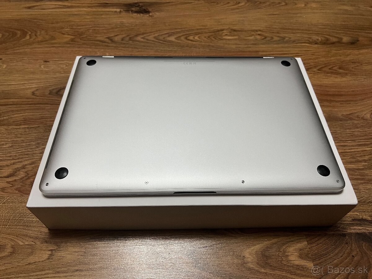 MacBook Pro 15” Touch Bar 32GB RAM - 3