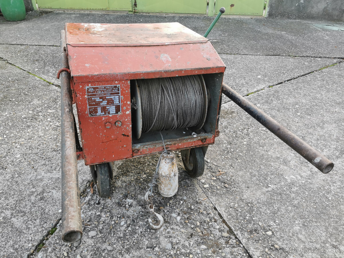 Stavebný výťah SVŠ 125 A - 3