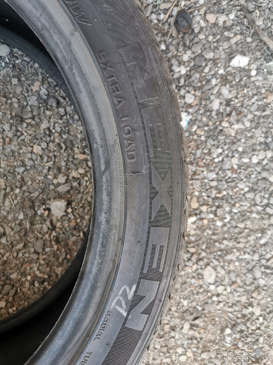 Letne Pneu 215/45 r17 - 5mm - 3