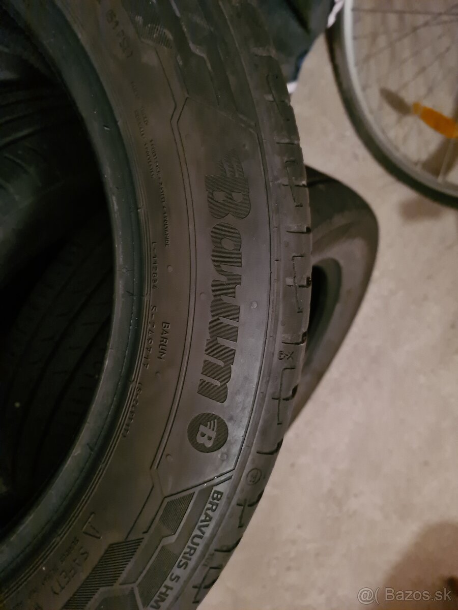 205 55 R16 - 3