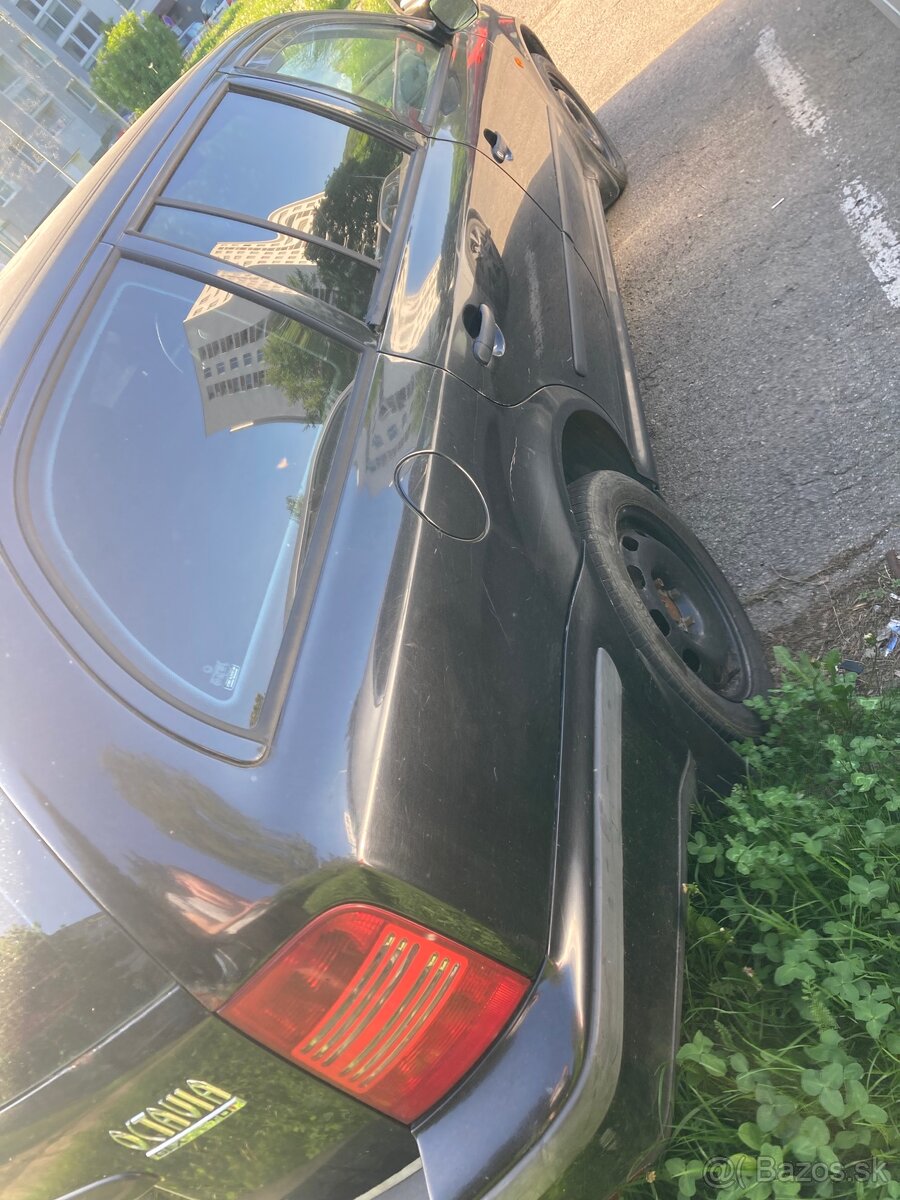 Škoda Octavia 1 1.9 Škoda Felicia 1.3
