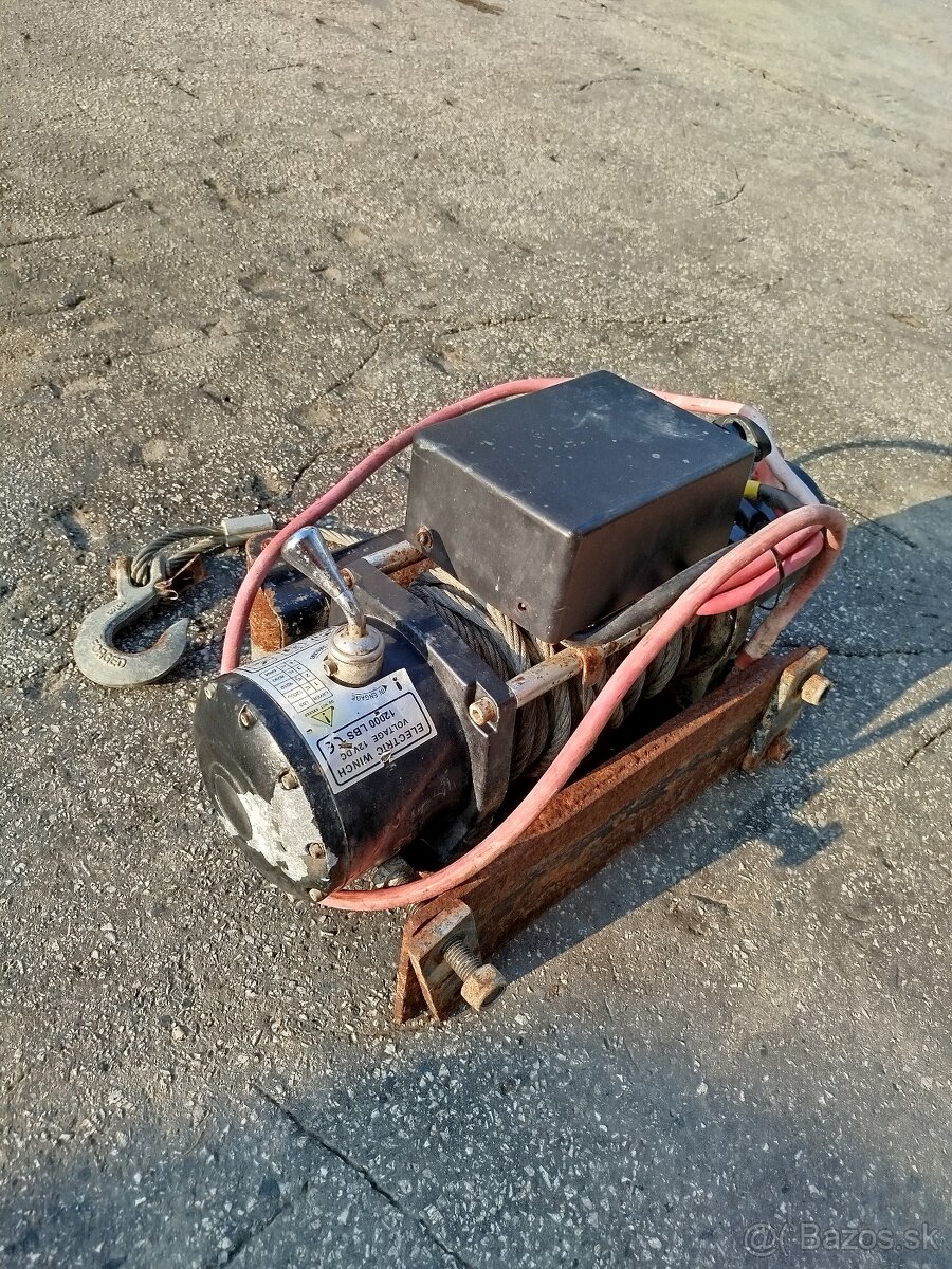 navijak 12v CBONE 12000lb 5.5T cena za komplet 150€