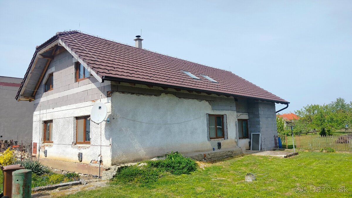 Predám starší rodinný dom s prístavbou – 646 m² pozemok - 3