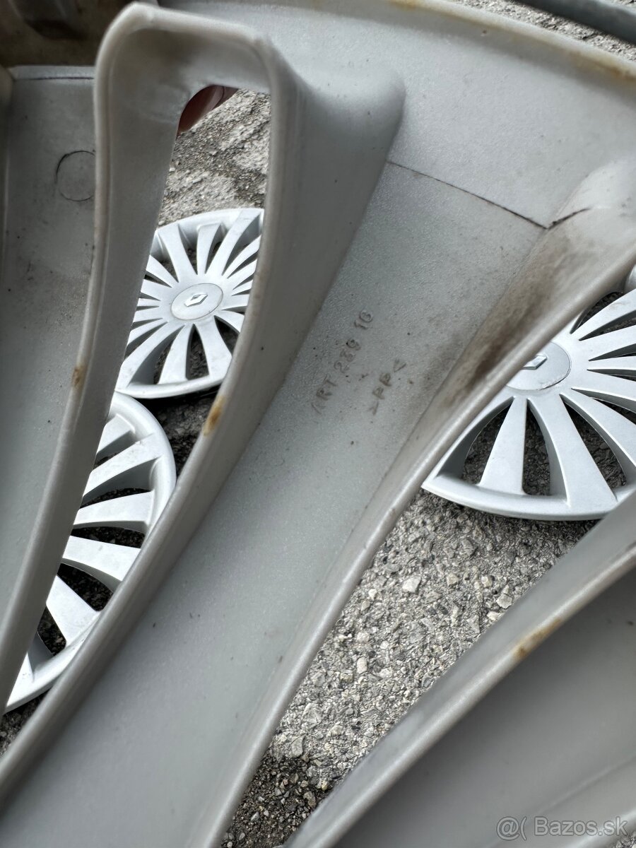 Renault puklice R16 - 3