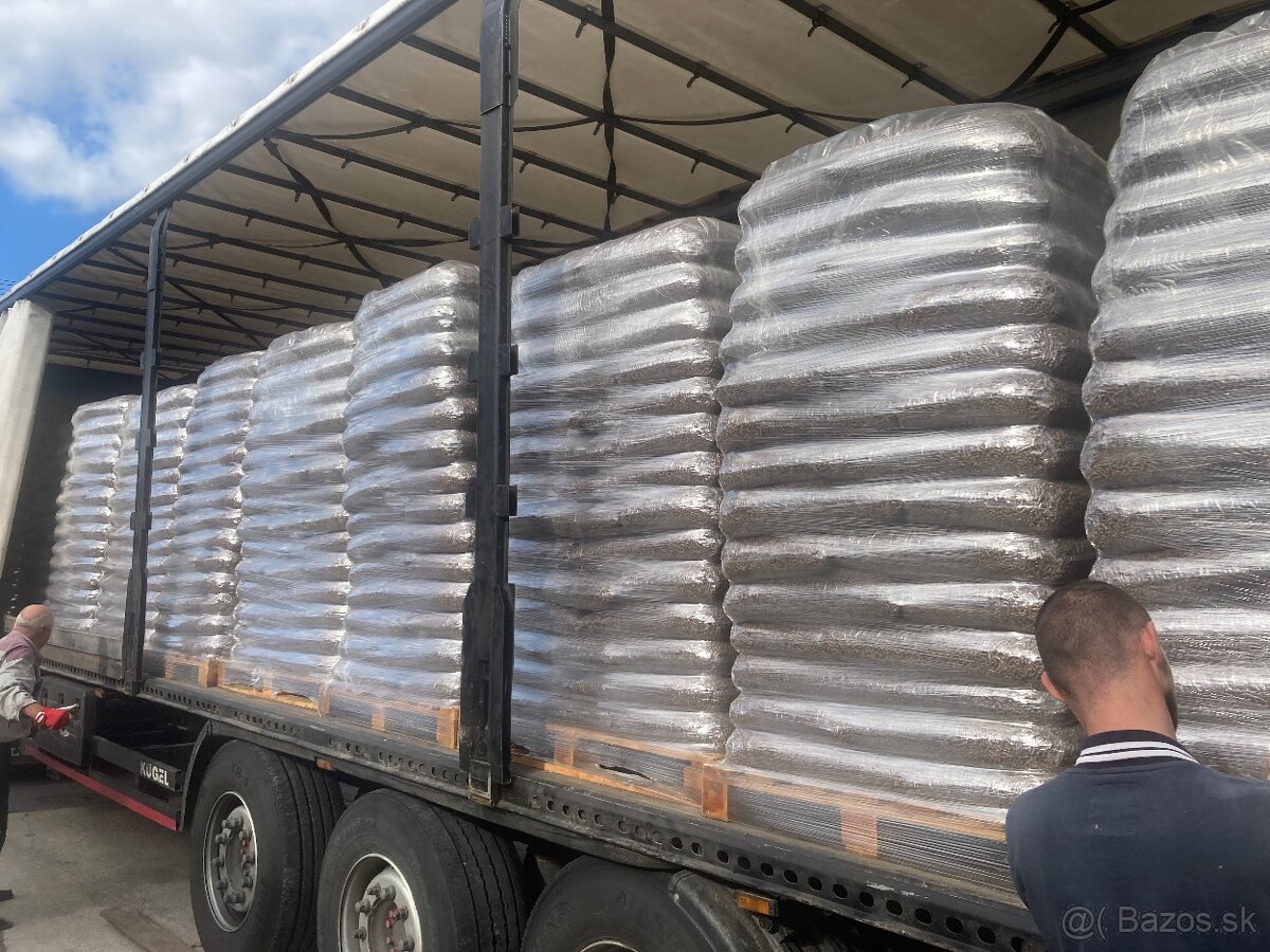 Pelety borovicové ENplus A1 - 3