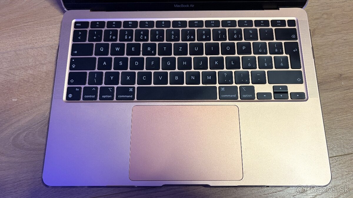 Macbook Air 13” M1, 256 GB Gold - 3