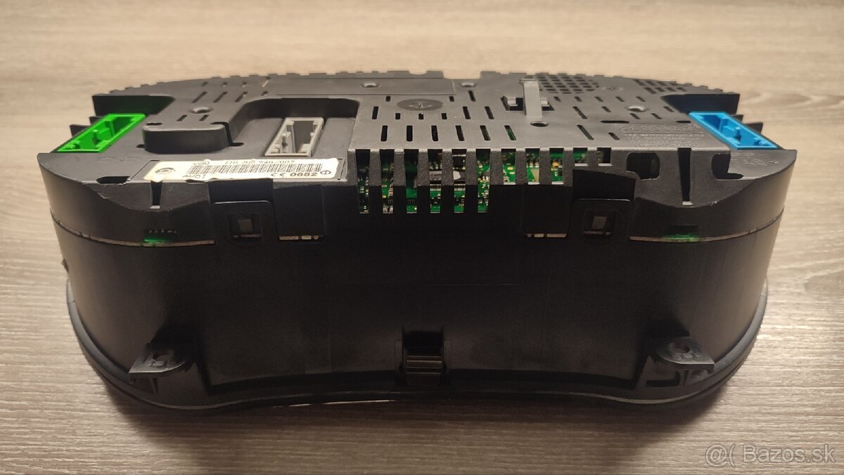 Predám budíky Audi S3 8L - 3