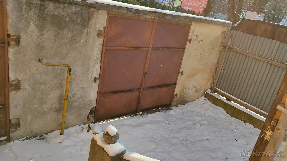 TOP - prenájom pozemku 12 x 4m pri AUTOBUSOVEJ stanici - 3