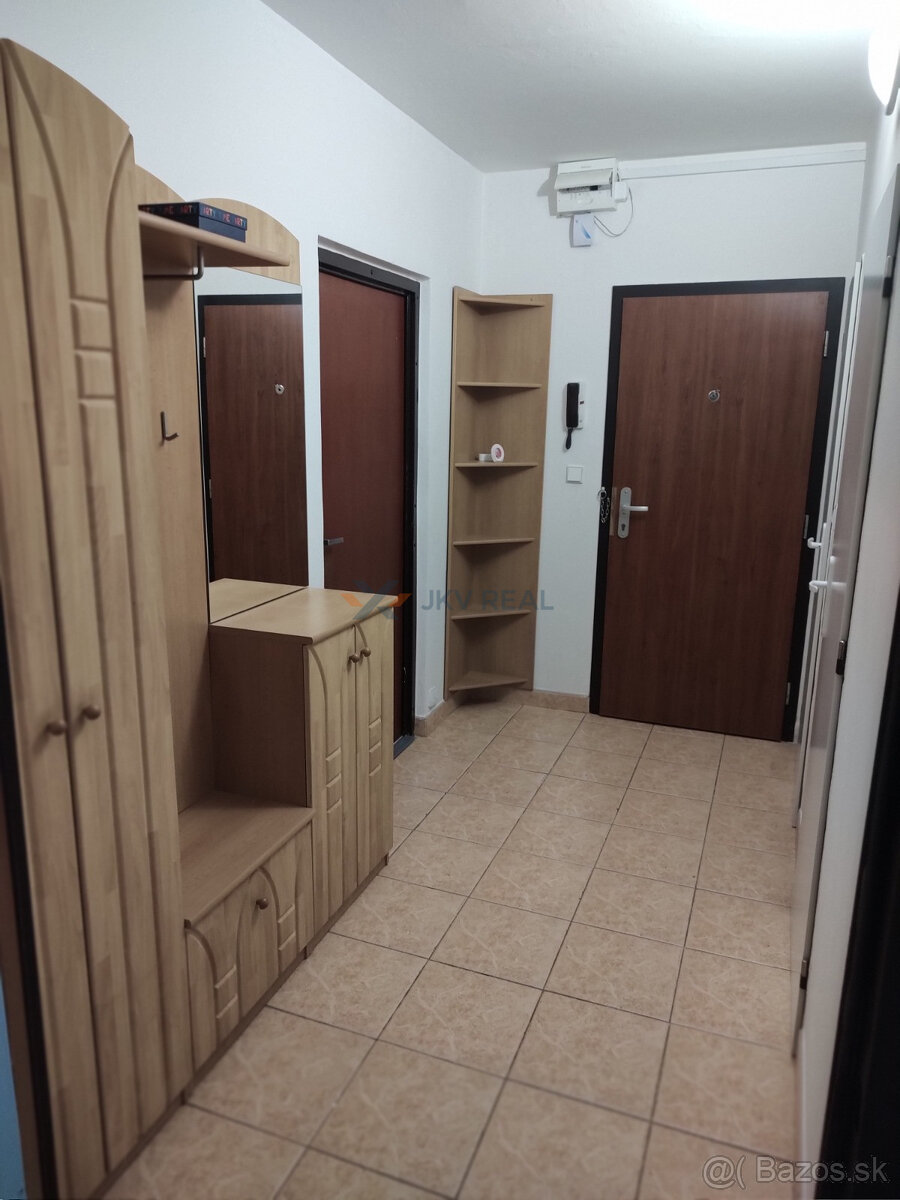 Exkluzívne Prenájom : 3 izbový byt v Trenčíne JUH - 3